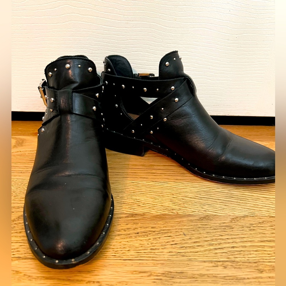 Halogen leather strap ankle boots